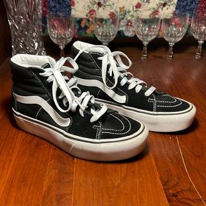 VANS Unisex Black & White Hightop Sneakers
